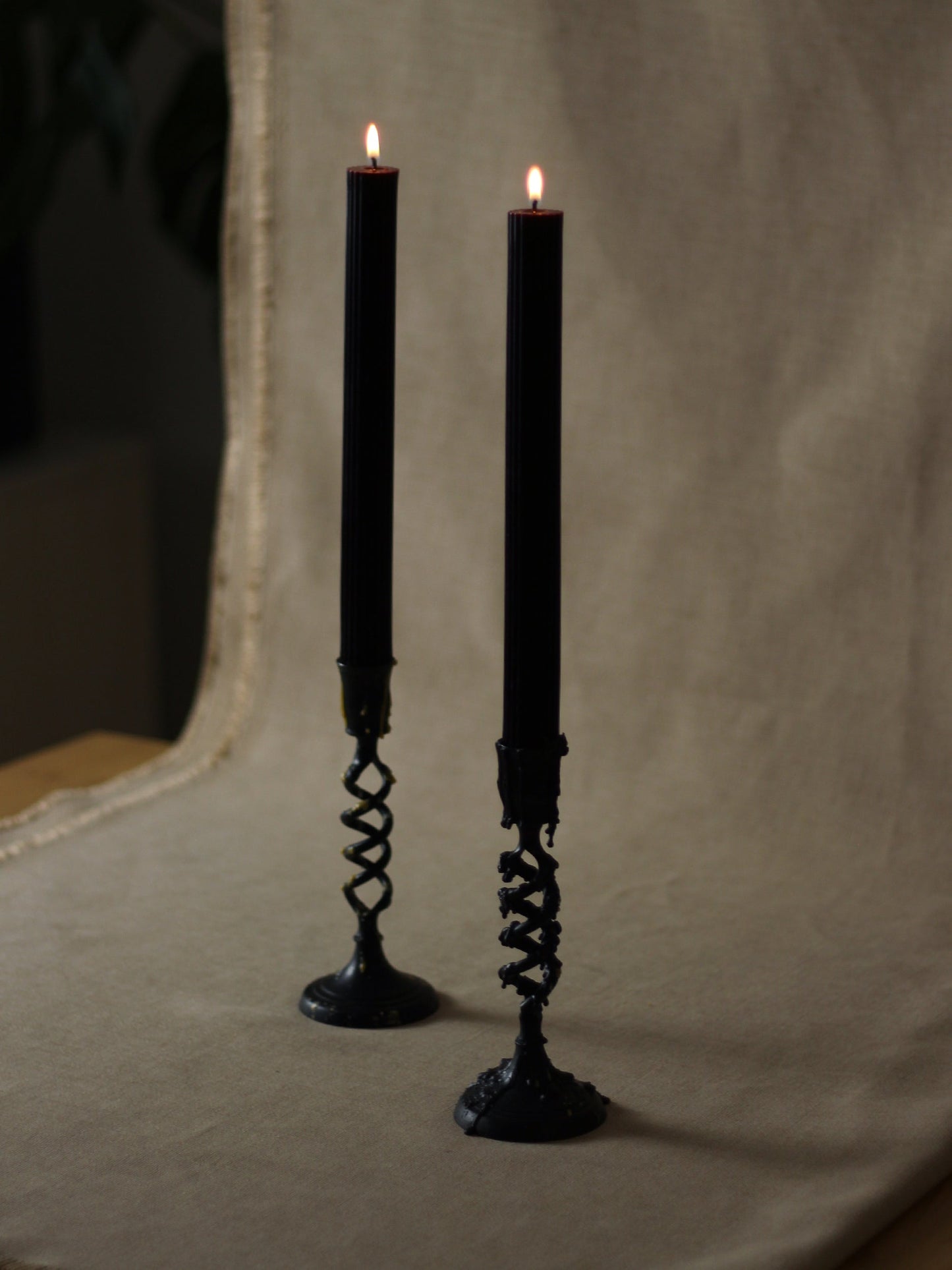 Beeswax Dinner Candles - Dinner Cylinders - Black - BZZWAX
